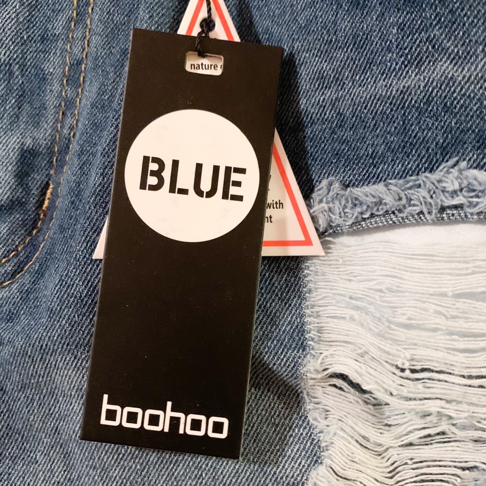 NWT Denim Boohoo Mom Shorts - Picture 2 of 5